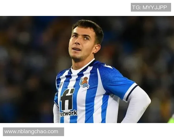 西班牙足球将迎来新篇章球员转会与战术革新引发热议 西班牙足球将迎来新篇章球员转会与战术革新引发热议